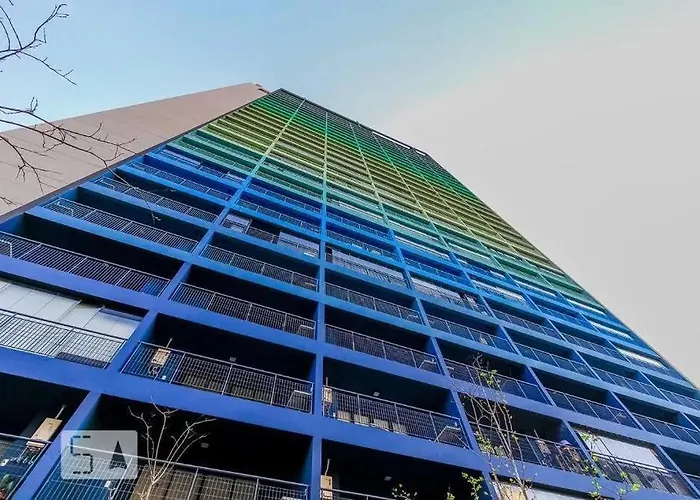 Large 1 Bedroom 2 Balconies And A Work Space