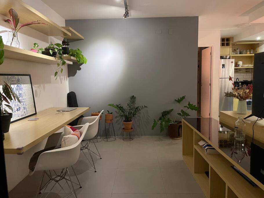 Apartamento Large 1 Bedroom 2 Balconies And A Work Space *