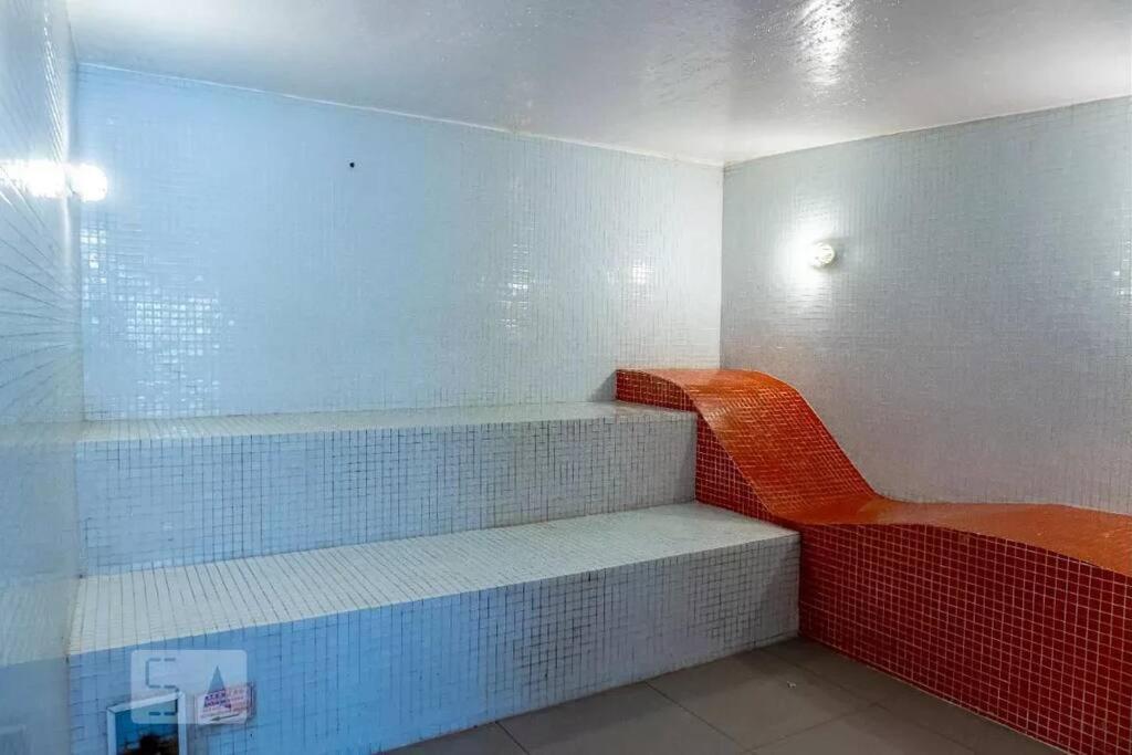 Apartamento Large 1 Bedroom 2 Balconies And A Work Space *