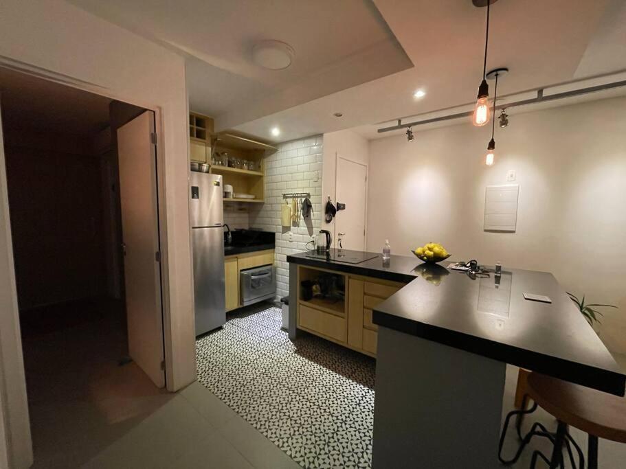 Large 1 Bedroom 2 Balconies And A Work Space * São Paulo