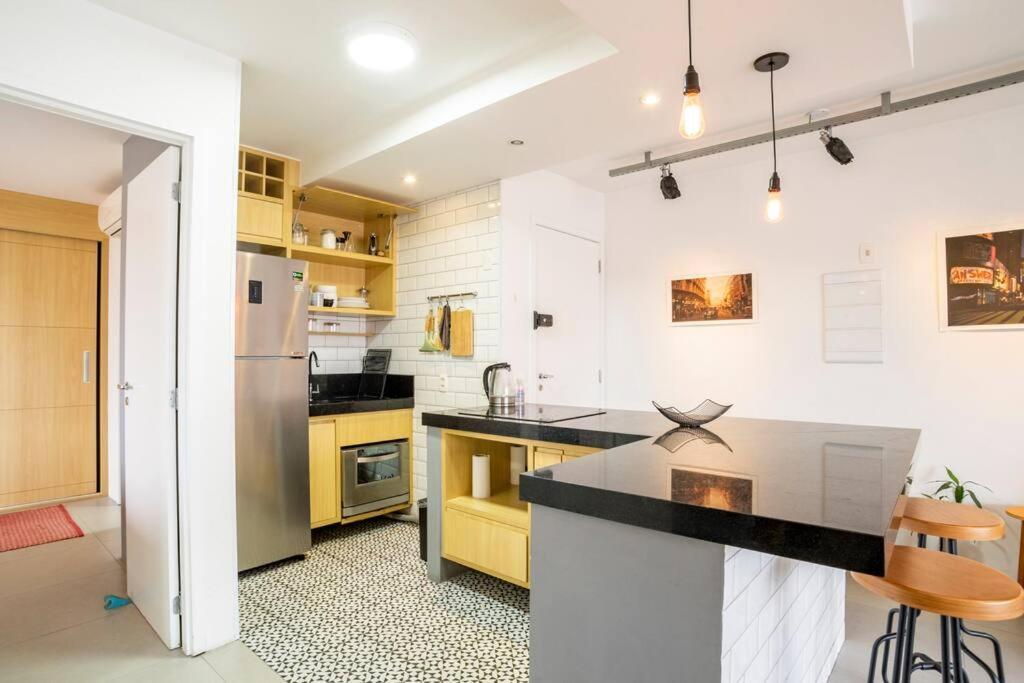 Apartamento Large 1 Bedroom 2 Balconies And A Work Space