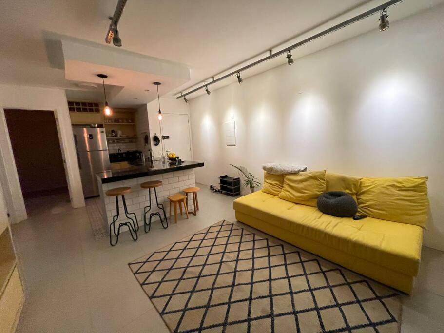 Large 1 Bedroom 2 Balconies And A Work Space * São Paulo